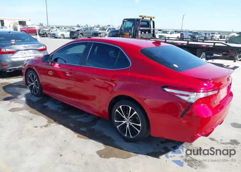 2020 Toyota Camry Se z USA, uszkodzony, nr VIN 4T1G11AK2LU360090